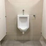 Urinario Descarga Muro Directo 40x31x62 + Fluxometro